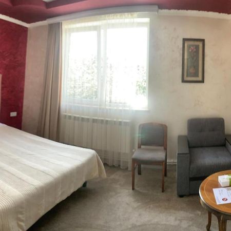 Hotel Maruna Sevan Luaran gambar