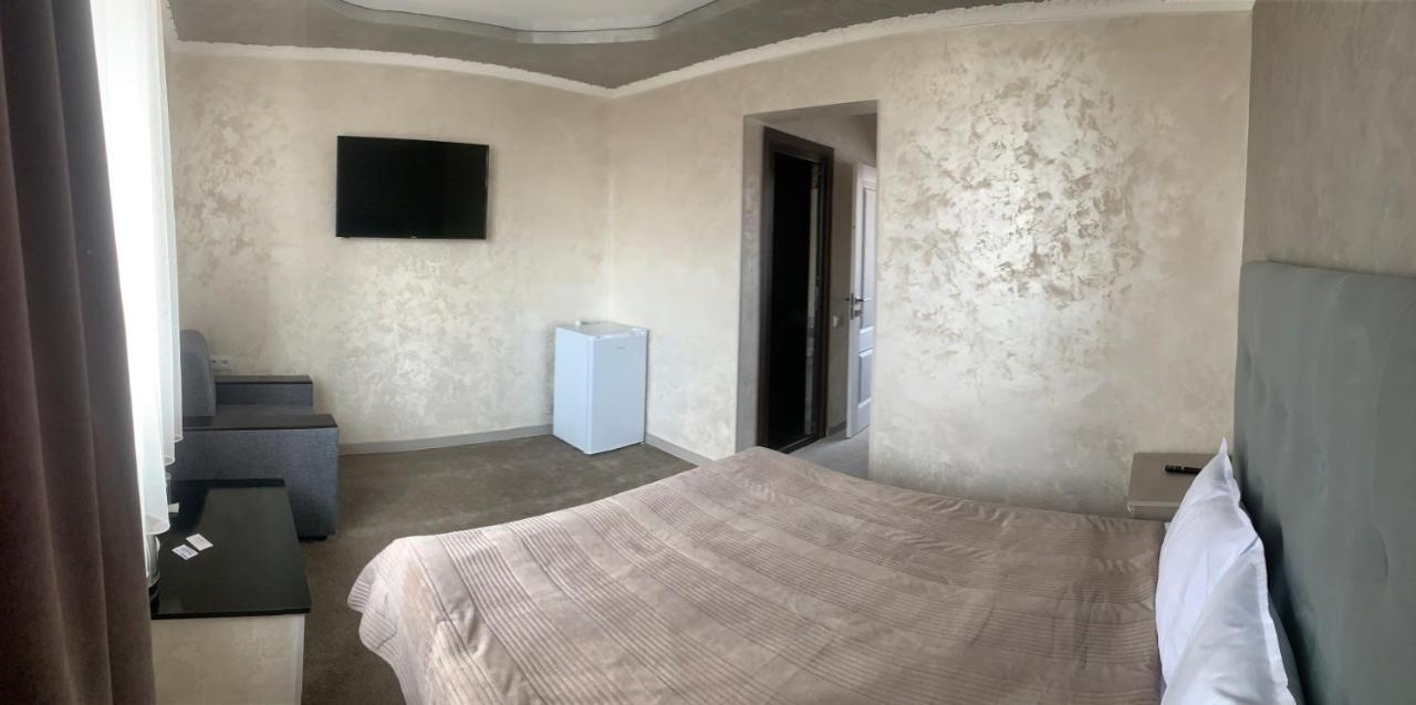 Hotel Maruna Sevan Luaran gambar