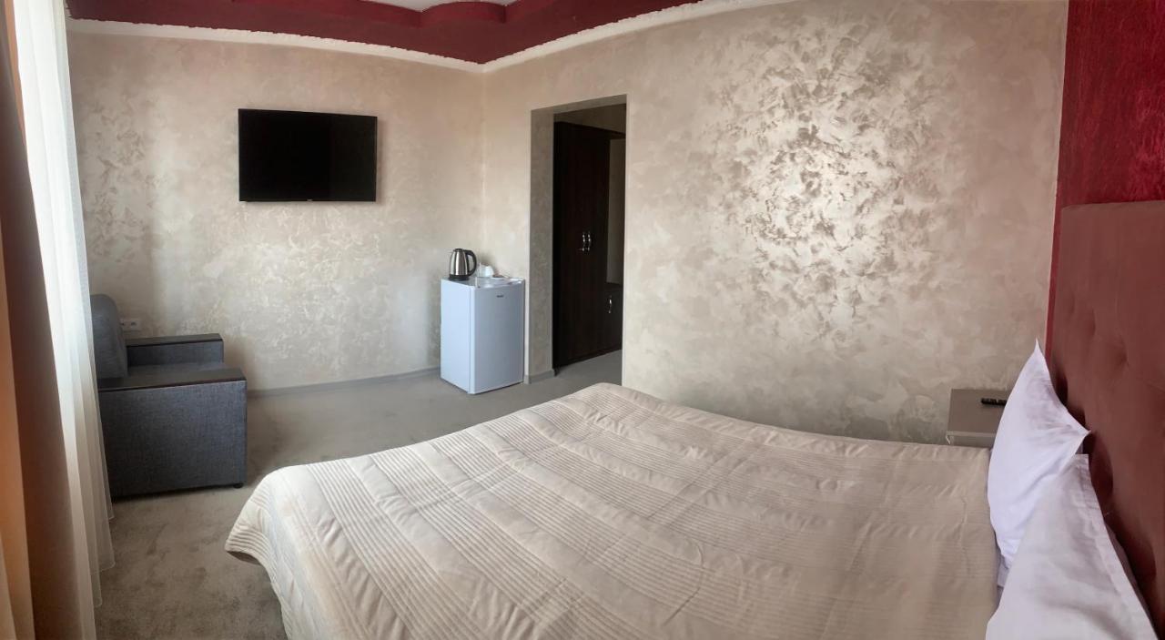 Hotel Maruna Sevan Luaran gambar