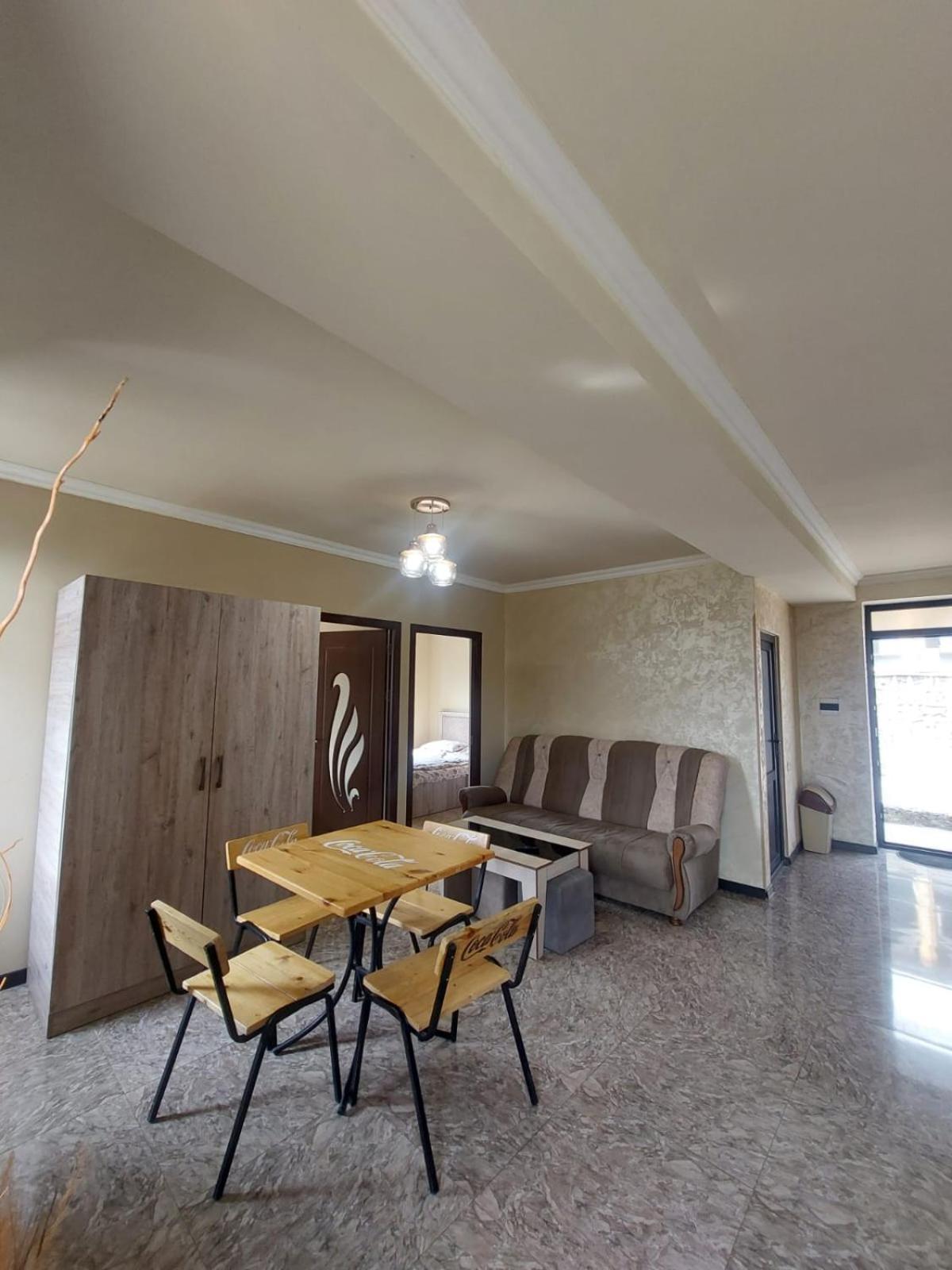 Hotel Maruna Sevan Luaran gambar