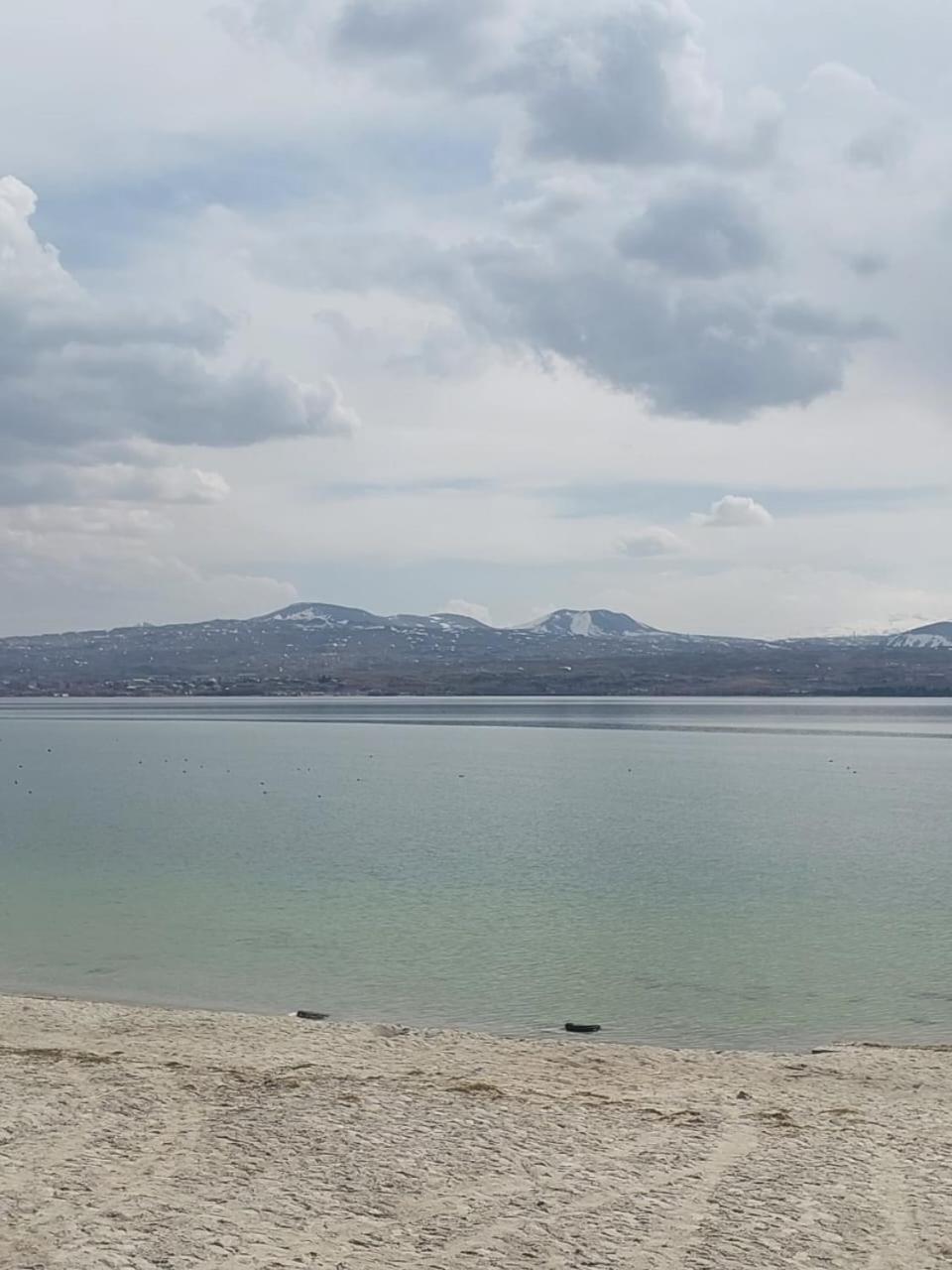 Hotel Maruna Sevan Luaran gambar
