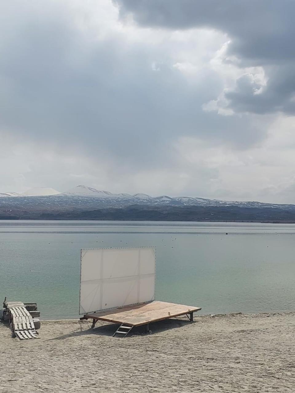 Hotel Maruna Sevan Luaran gambar